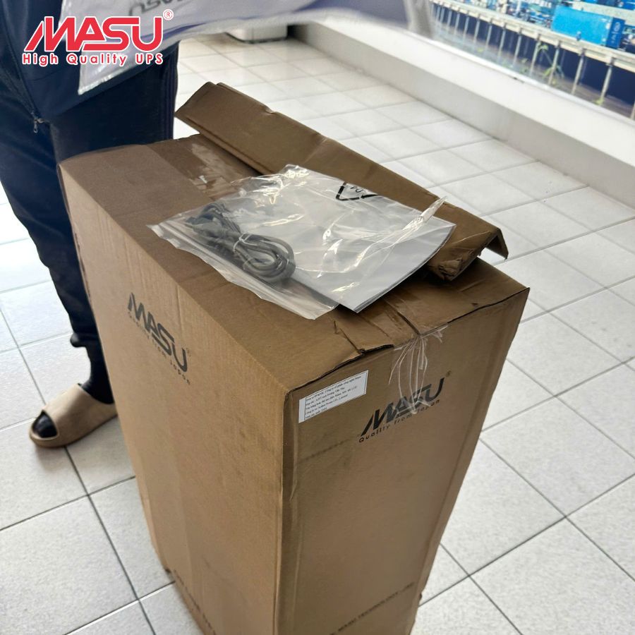 Dự án cung cấp Bộ lưu điện cho Công ty TNHH Một Thành Viên TMDV Vi Tính Thiên Kim 1 bo-luu-dien-6k-lcd-duoc-dong-goi-chac-chan