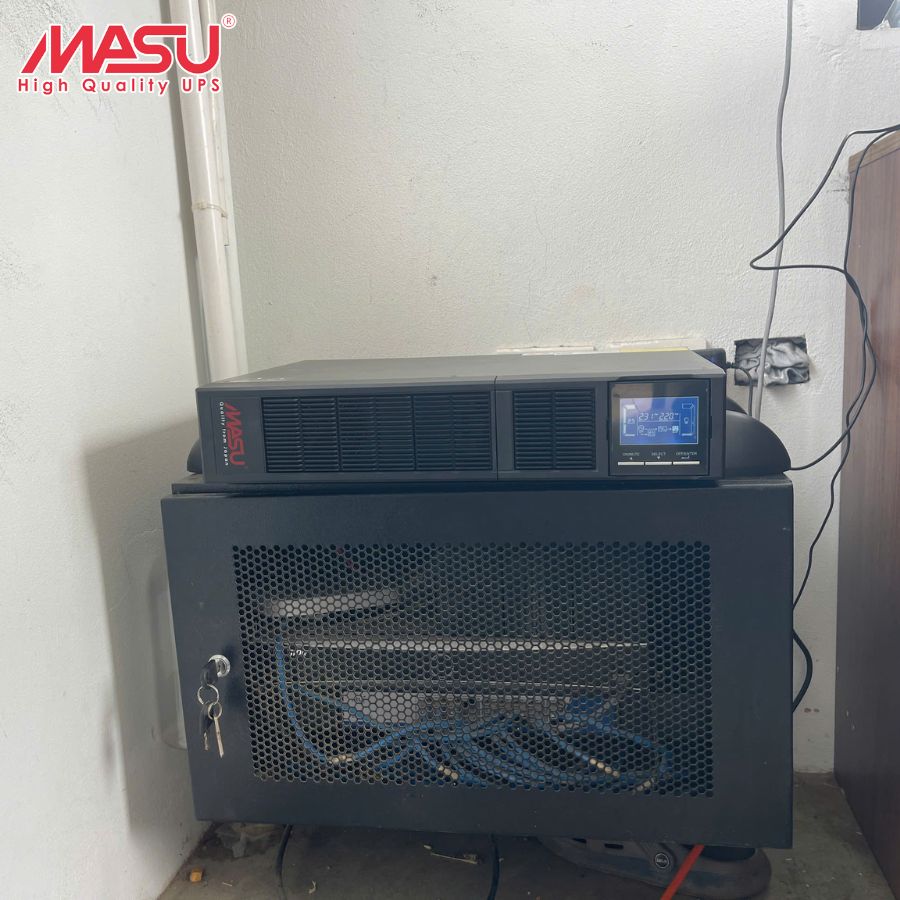 chay-thu-ups-online-rack-masu