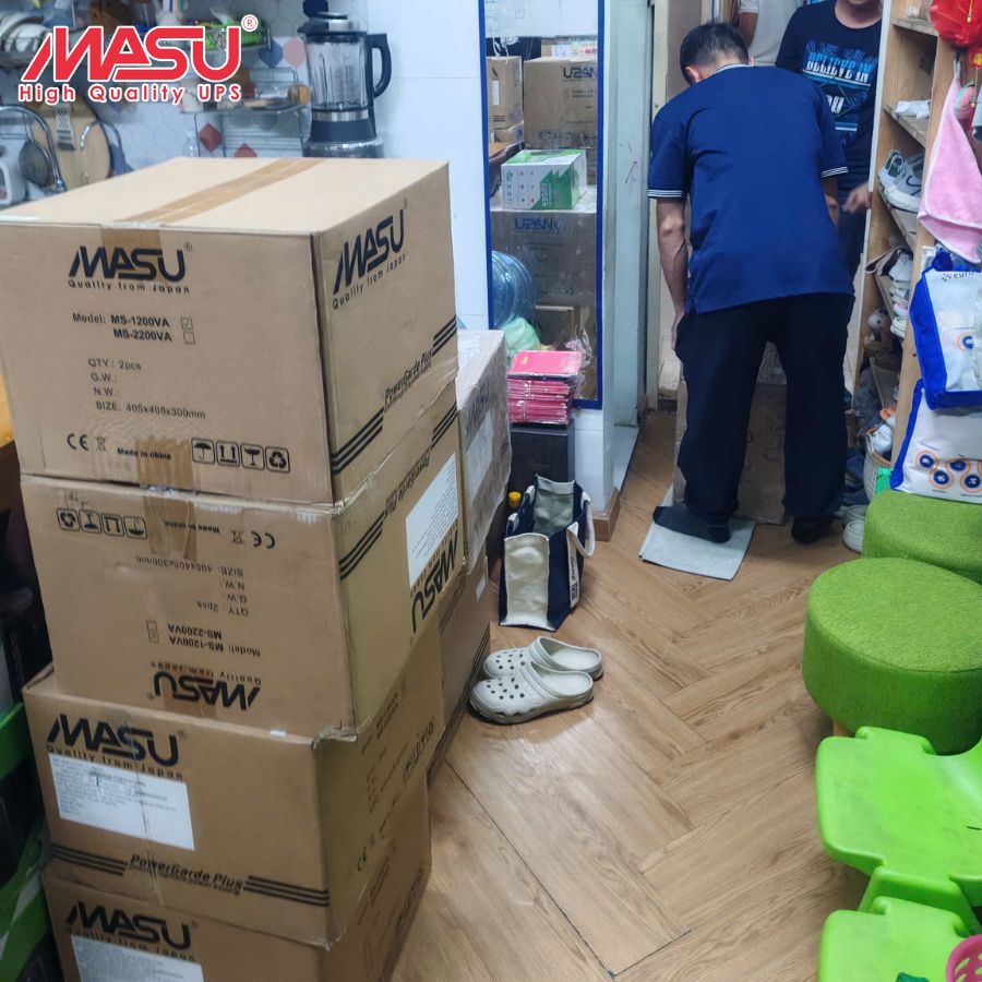 Dự án cung cấp 43 Bộ lưu điện Offline Masu tại Đại lý Đại Nhật Minh 1 van-chuyen-san-pham-bo-luu-dien-offline-masu